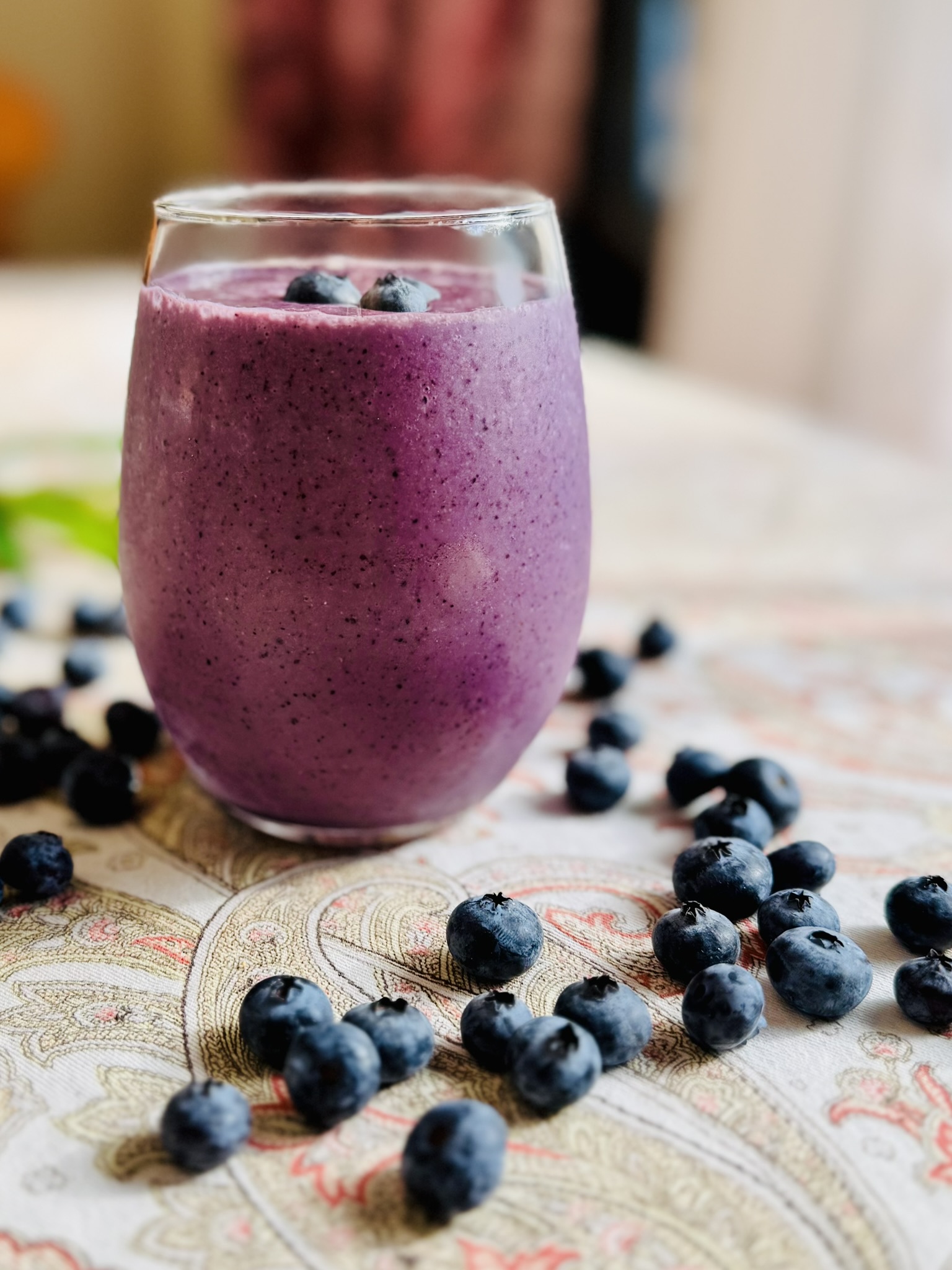 Power Up with This Cinnamon Almond Blueberry Smoothie (No Sugar Added!)