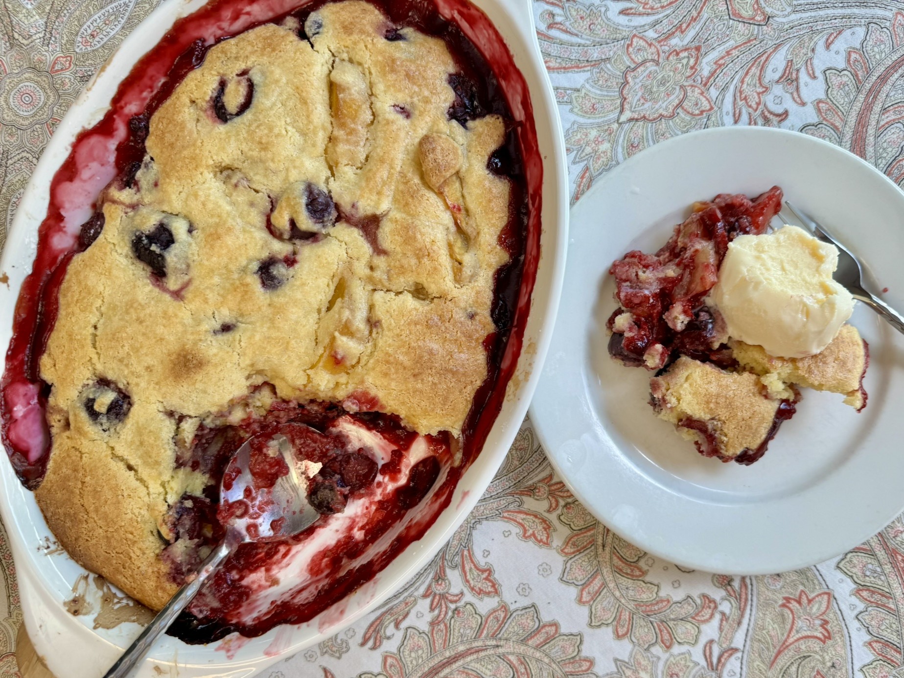 🍒 Easy Frozen Fruit Cobbler with Cornmeal Topping