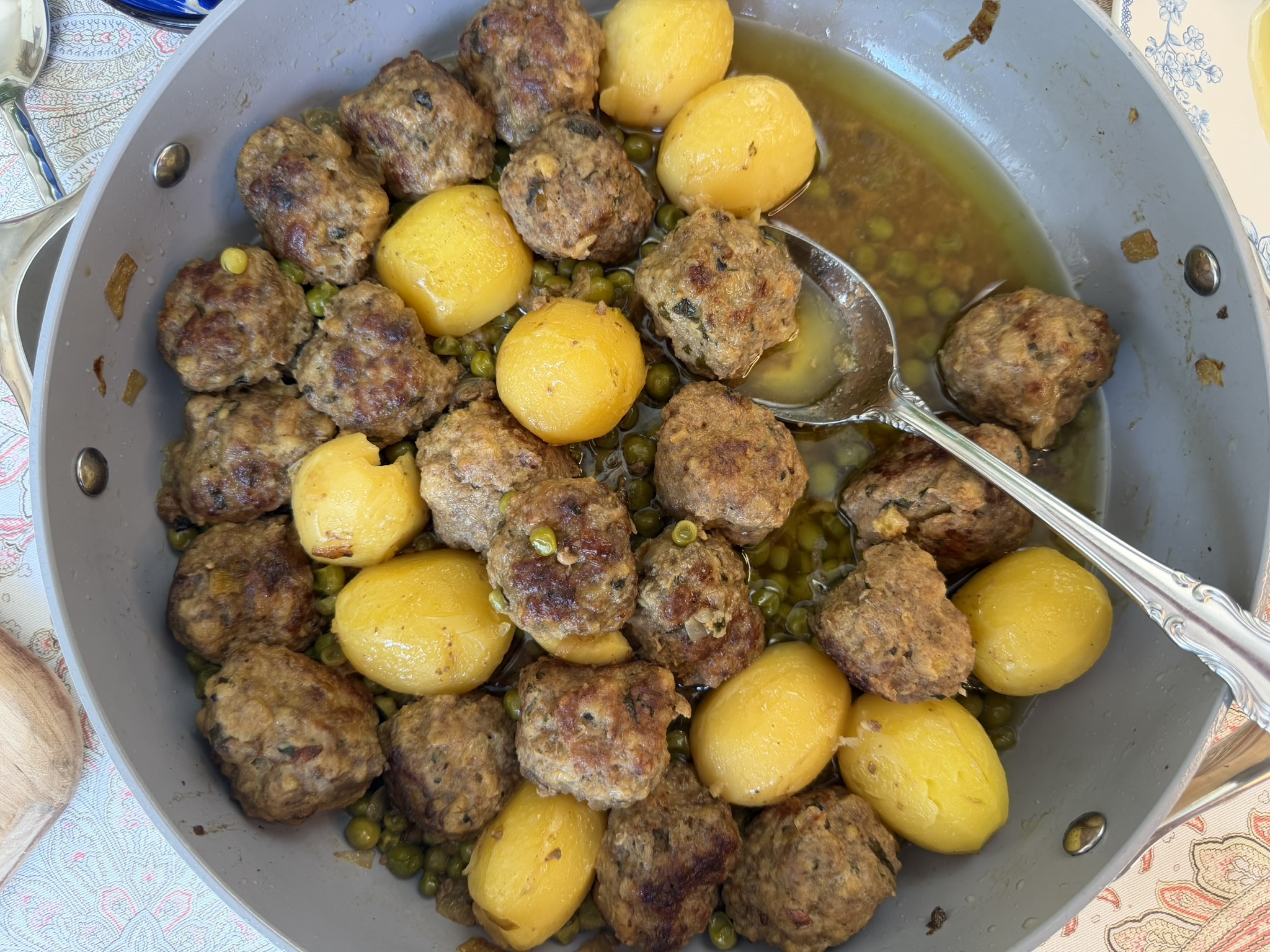 One‑Pan Italian Meatballs with Potatoes and Peas